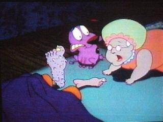 Courage and Muriel look at Eustace's foot fungus...